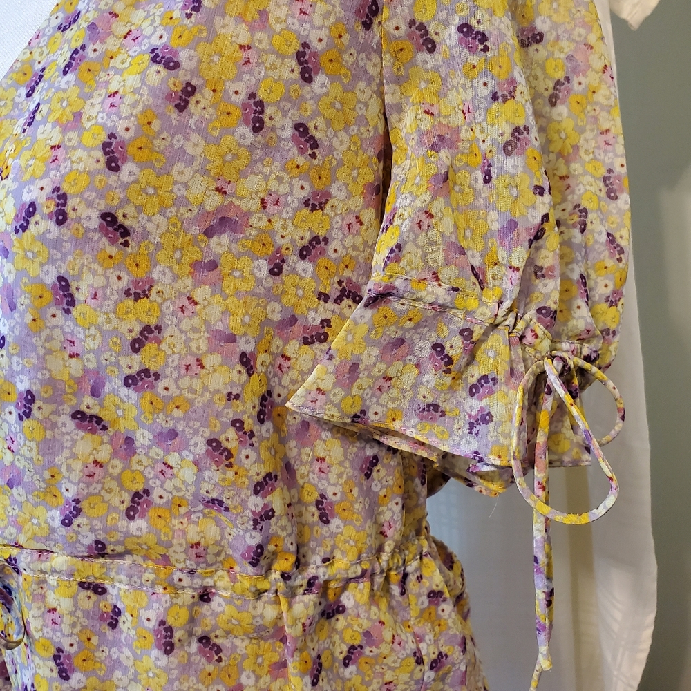 The East Order Arlo top boho floral M - Picture 10 of 15